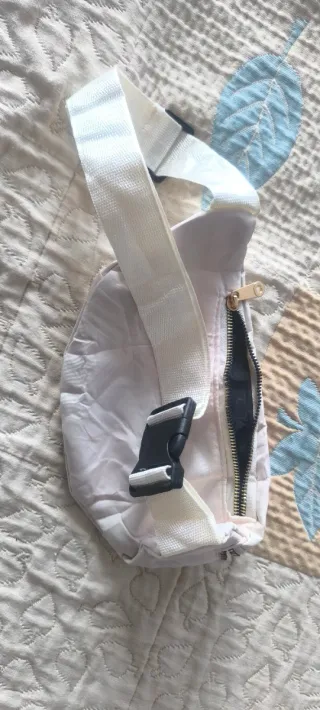 Riñonera de moda con correa ajustable