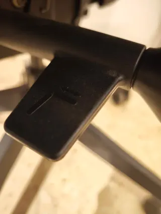 Silla de oficina negra