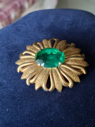 Spilla vintage fiore con pietra verde