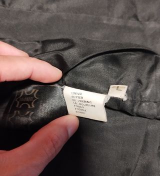 Chaleco de cuero negro