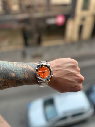 Reloj Curren Naranja y Plateado