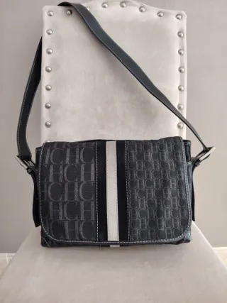 Bandolera CH Monograma Caracas Negra/Gris
