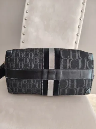 Bandolera CH Monograma Caracas Negra/Gris