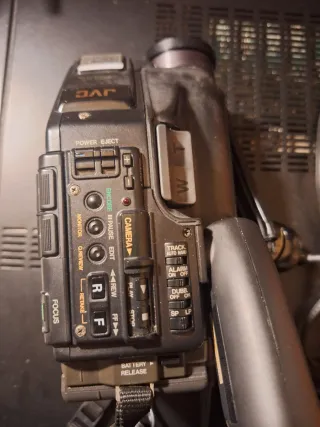 Videocamera JVC VHS-C