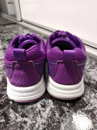 Zapatillas deportivas moradas y turquesa talla 38
