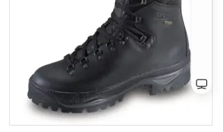 Botas militares negras