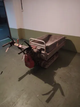 Carretilla Honda con orugas