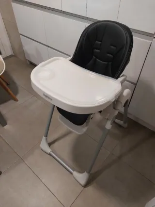 Trona Peg Perego Negra