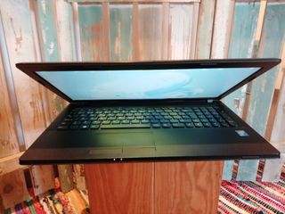 PORTATIL LENOVO CORE I7 QUADCORE-SSD 240GB-RAM 8GB