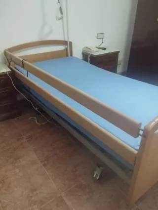 Cama articulada madera y metal