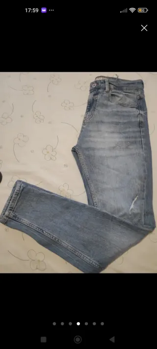 Vaqueros Pull&Bear desgastados