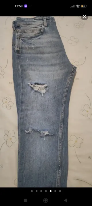 Vaqueros Pull&Bear desgastados