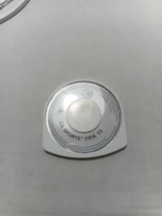 Caja PSP Pokémon + 8 Juegos UMD