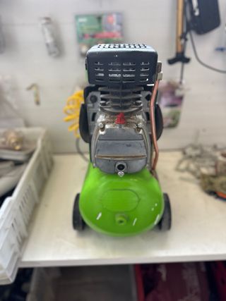 Compresor Bessel 2CV 24L