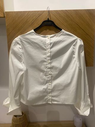 Camisa Bershka blanca talla L