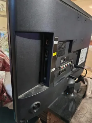 Samsung hd TV UE22F5000AW 22" LED