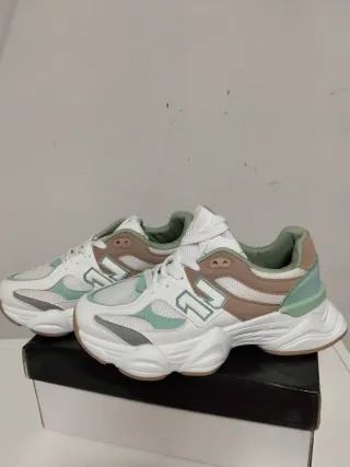 Zapatillas deportivas cómodas