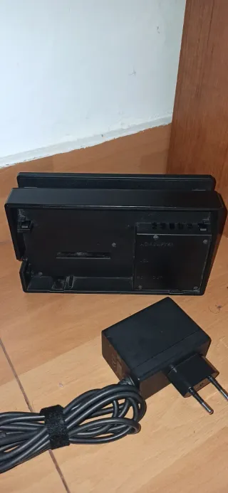 Nintendo Switch cn M.*G.I. a es la V2