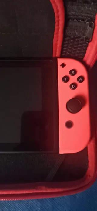Nintendo Switch cn M.*G.I. a es la V2
