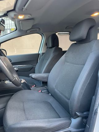 Peugeot 5008 1.6 HDi