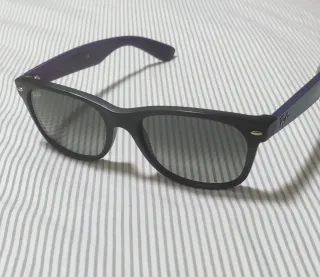 Gafas de Sol Ray-Ban Negras y Moradas