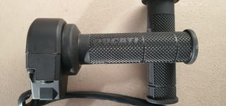 Puños y Acelerador Ducati Desert X Nuevos