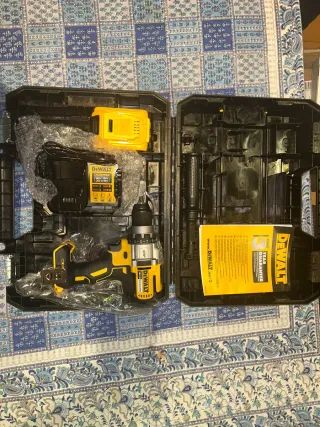 Taladro DeWALT DCD991 Nuevo