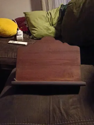 Atril para libros de madera