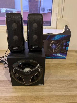 Altavoces 2.1 NGS Negros
