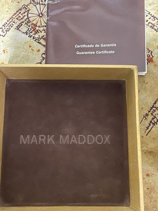 Reloj Mark Maddox Dorado