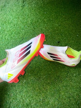 Botas de fútbol Adidas niño Talla 33