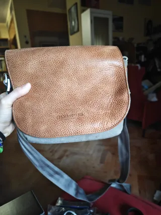 CASI NUEVA Cámara Olympus OM-D E-M10 Mark III