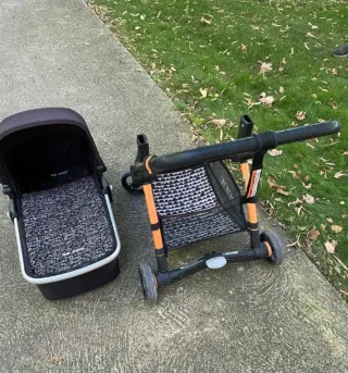 Carro de bebé Jané be Cool azul marino y naranja