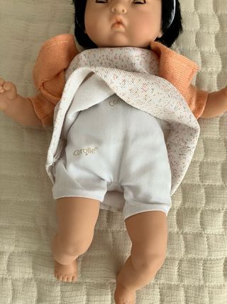 Muñeca asiática Corolle