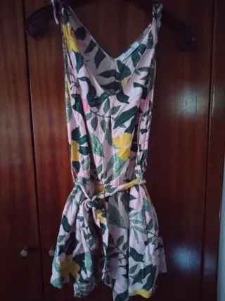 Macacão curto estampado floral