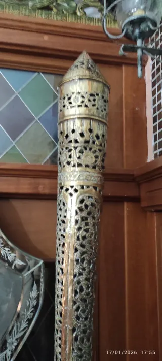 Grande incensiera ottone traforato lavorato