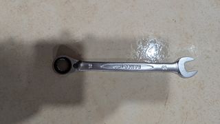 Conjunto de herramientas y llaves