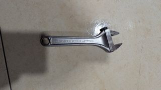 Conjunto de herramientas y llaves