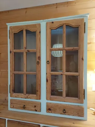 Parte de aparador restaurado