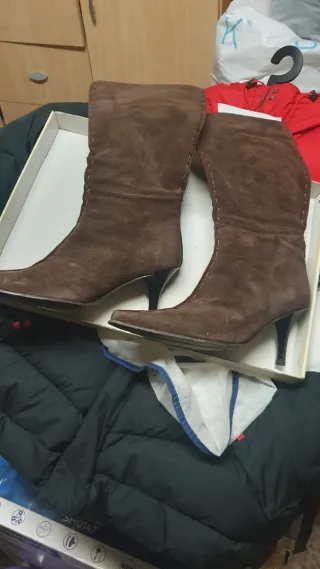 Botas de cuero marrones