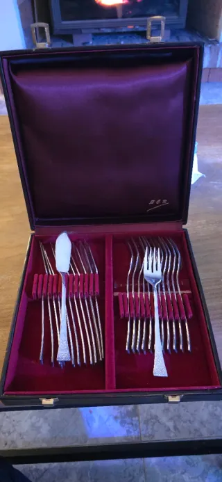 Cubertería de baño de plata antigua para pescado