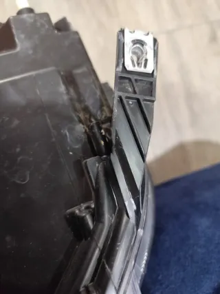 Faro Dacia Duster Derecho 2017-2022