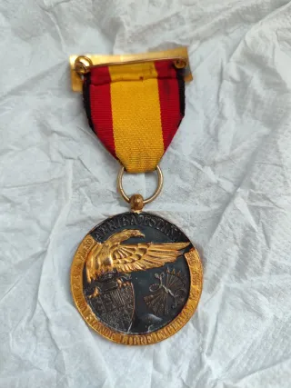 Medalla antorcha guerra civil España legión cóndor