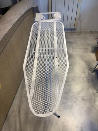 Tabla de planchar con soporte