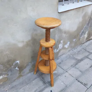 Taburete madera maciza antiguo carpintero