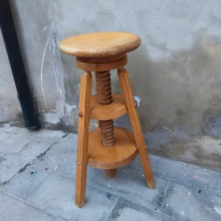 Taburete madera maciza antiguo carpintero