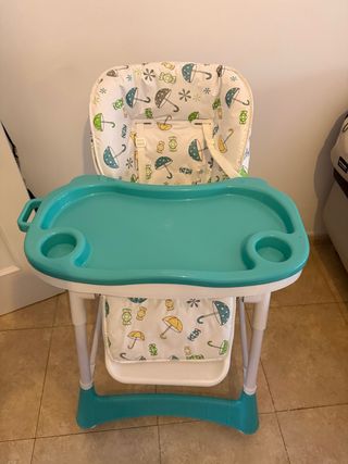 Trona con ruedas y altura ajustable