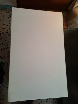 Se venden 2 mesas bajas como nuevas