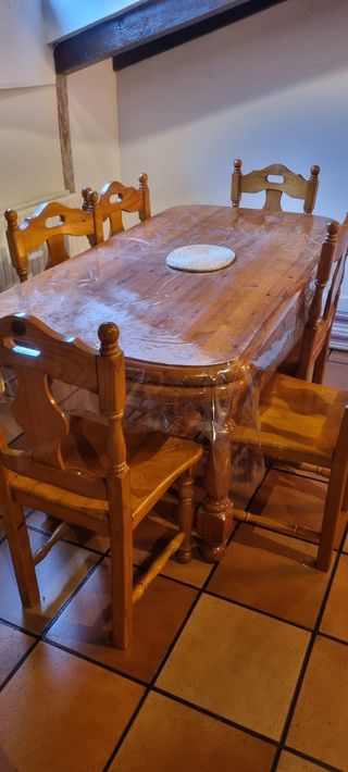 Mesa y 6 Sillas Comedor Madera