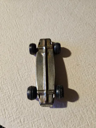 Coche de hojalata Fórmula 3